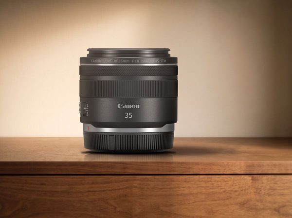 Canon RF 35mm F1.8 Macro IS STM vastebrandpuntlens — 3