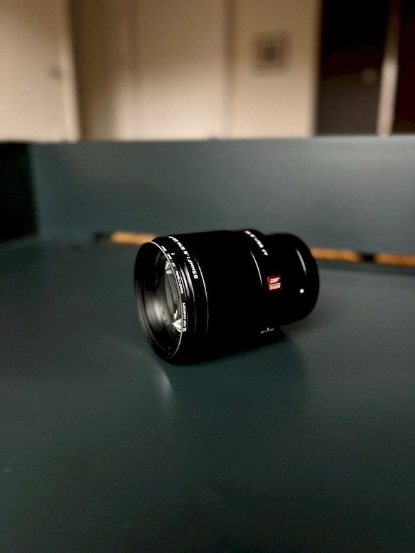 VILTROX 85mm F1.8 STM ED IF